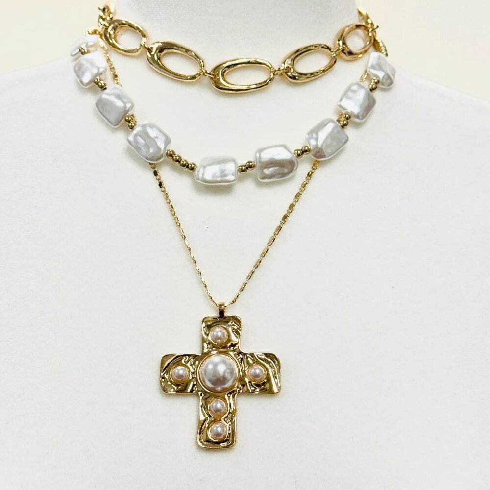 Y2K 2000s style 3 pcs set Gold tone and faux pearl cross necklace